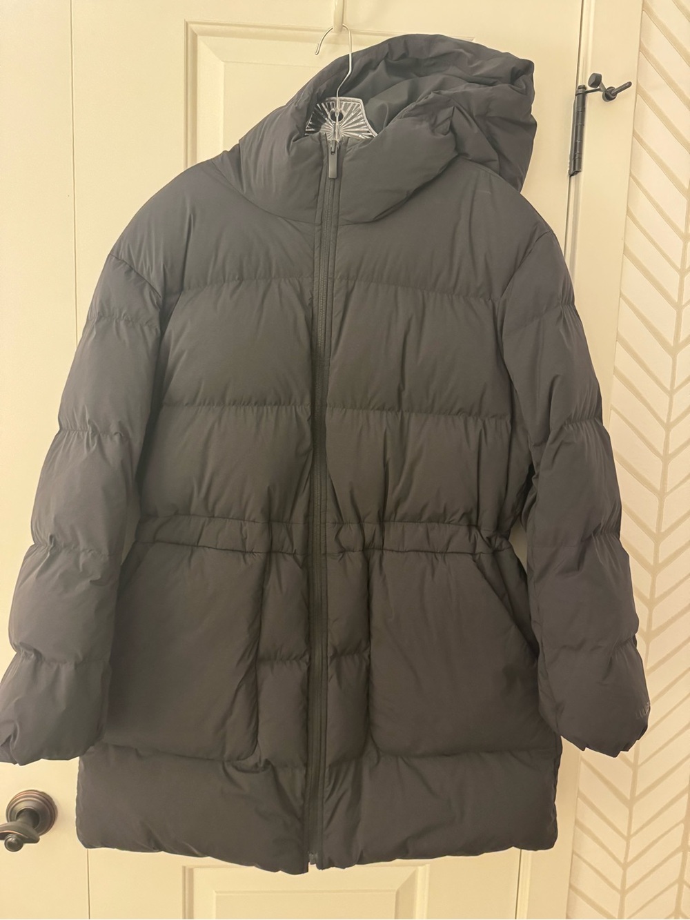 NWOT Lululemon Women's Hooded Puffer Coat - Black 2026
